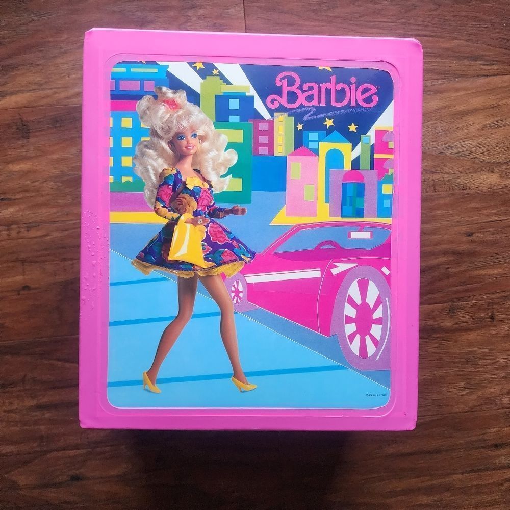 Barbie  - Picture 6 of 16